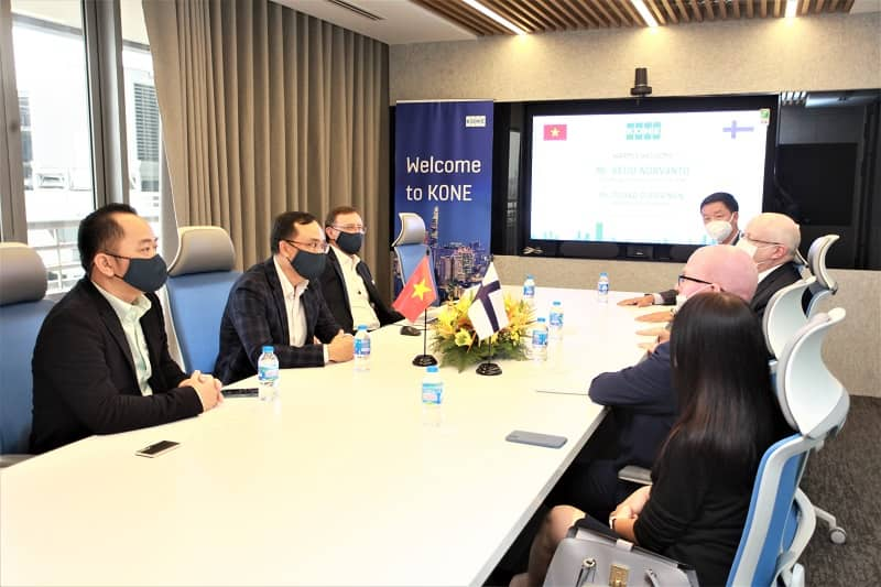 Web-KONE-Vietnam-receives-Finnish-Ambassador-01